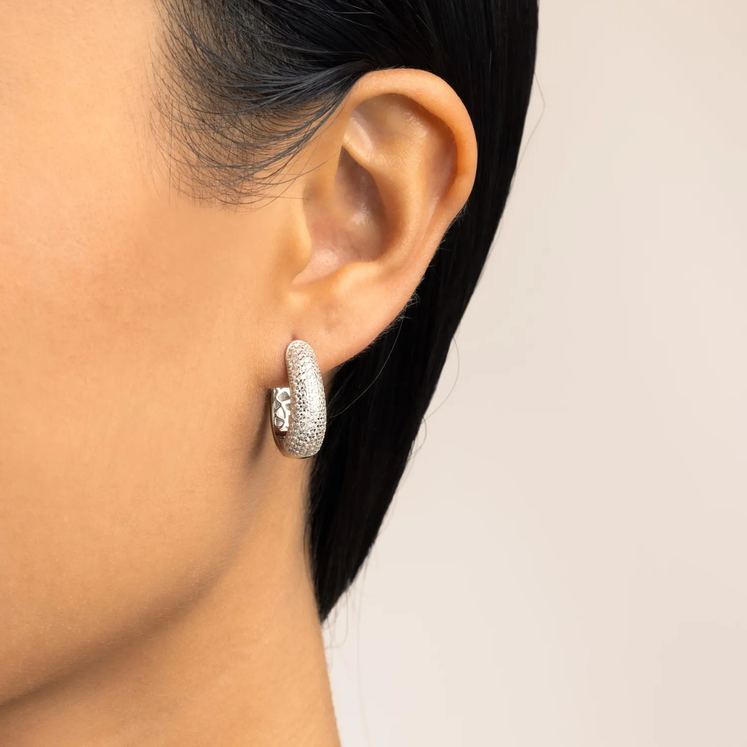 Ultima Edizione Oval micro-zircons boucles argenté