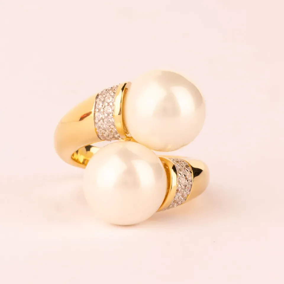 Ultima Edizione bague contrariée perles coquillage