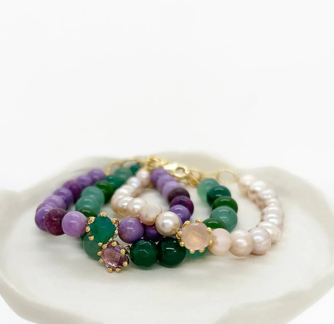Elise Tsikis Dehani bracelet vert pierres naturelles onyx