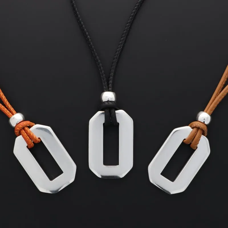 Secret de Cuir N°1432 ras de cou cuir rectangle argenté