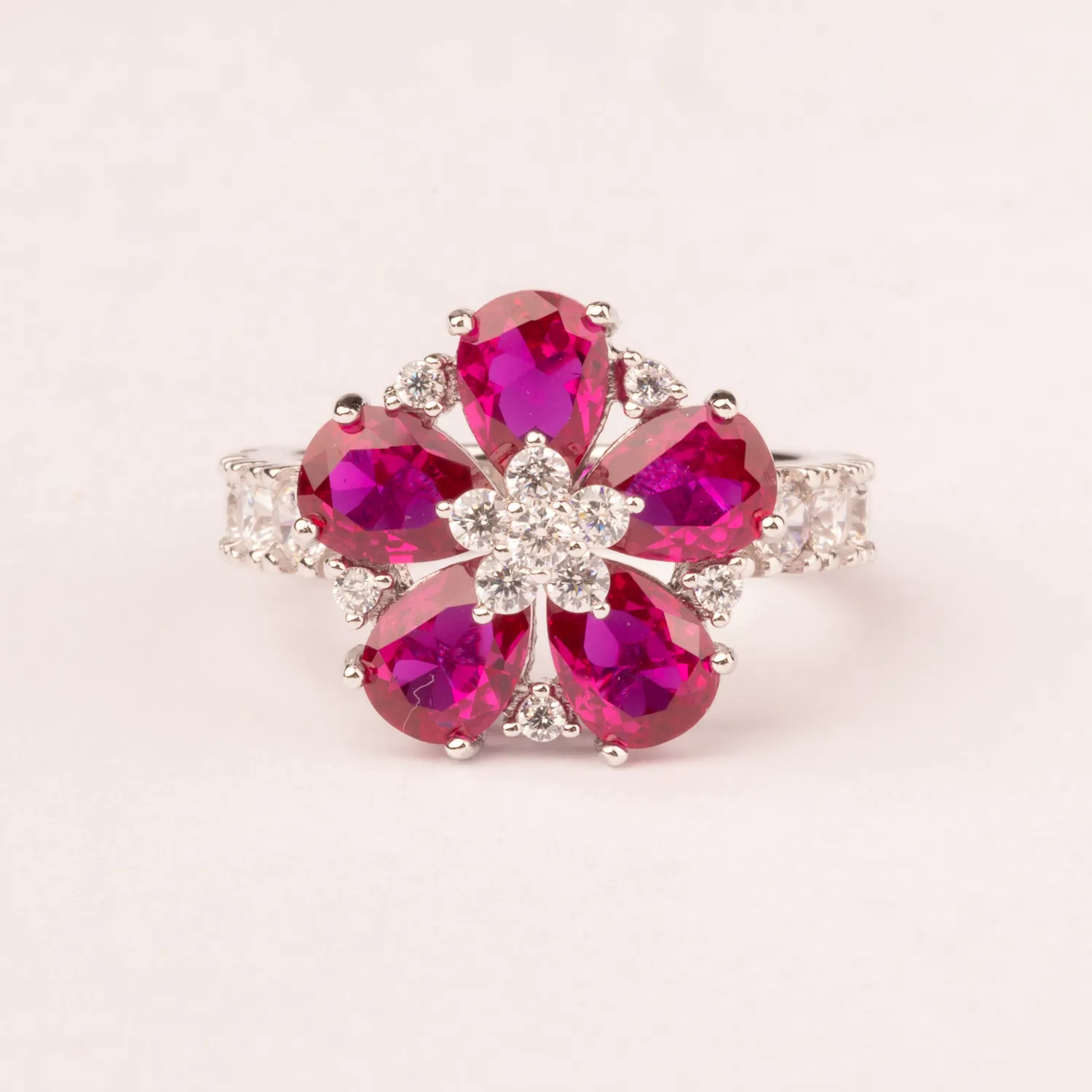 Ultima Edizione Daisy Flower bague fleur couleur