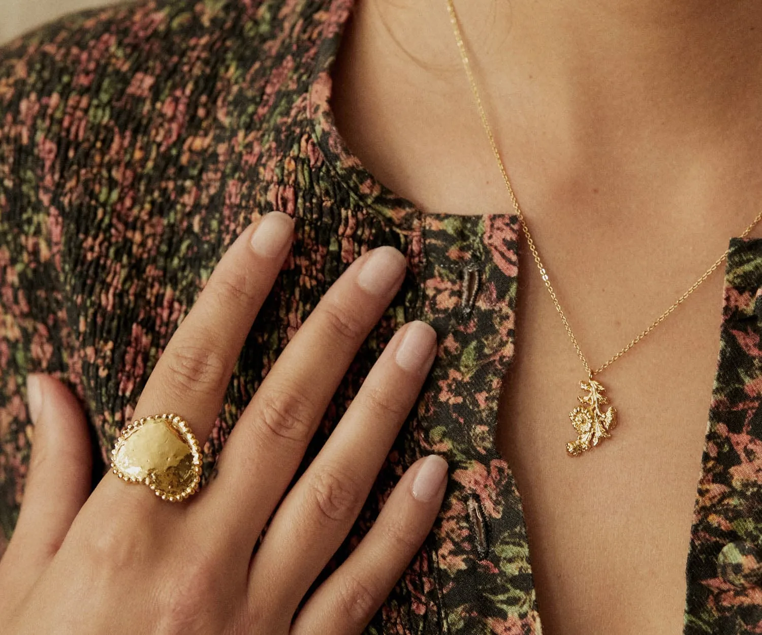 Elise Tsikis Manoush Corella bague coeur réglable
