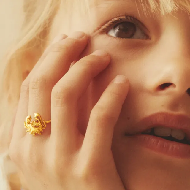 Elise Tsikis Clapotis Crusoe bague enfant crabe doré