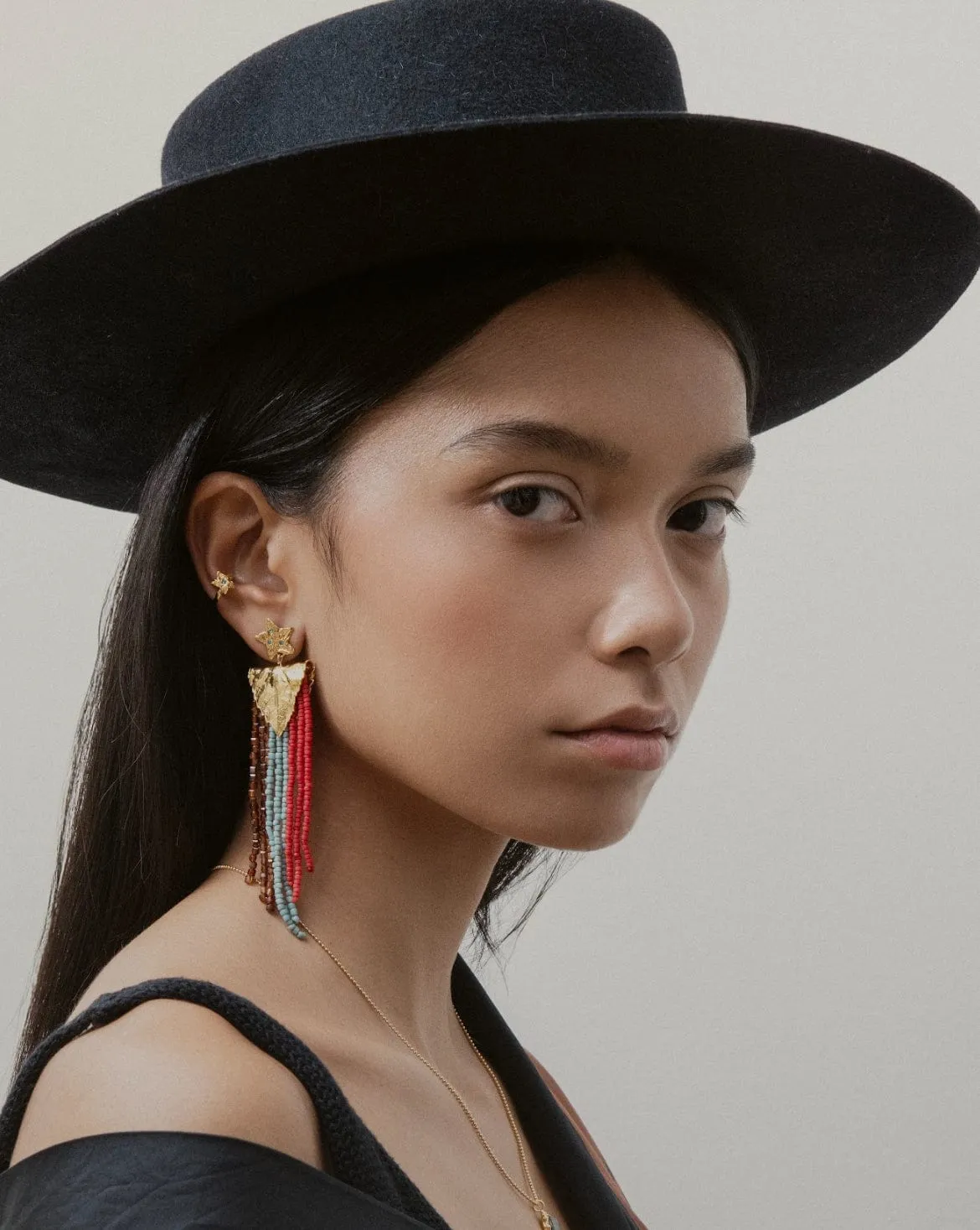 Elise Tsikis Kachina Odessa boucles étoile perles