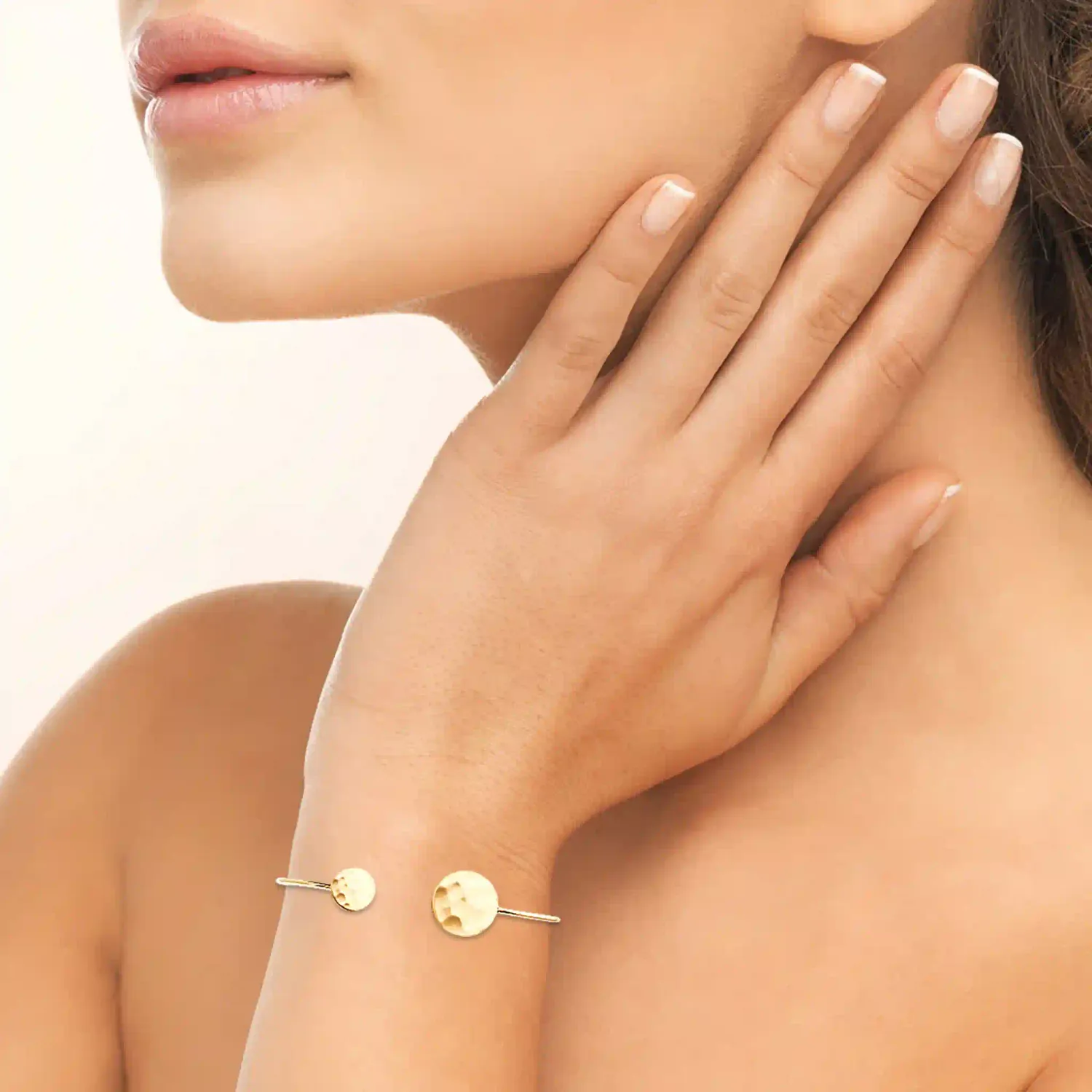 Oriana France bracelet jonc plaqué or cercles martelés