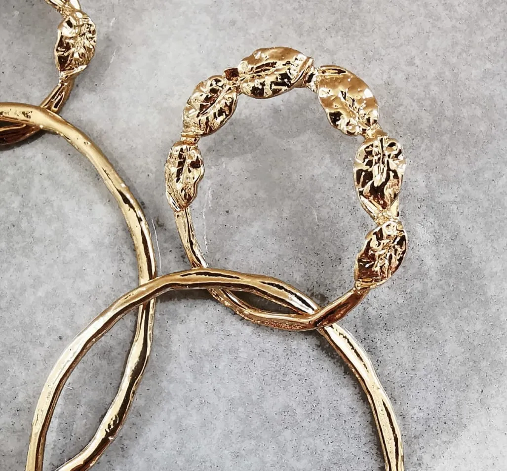 Elise Tsikis Thisbe boucles d’oreilles feuille 7 cm