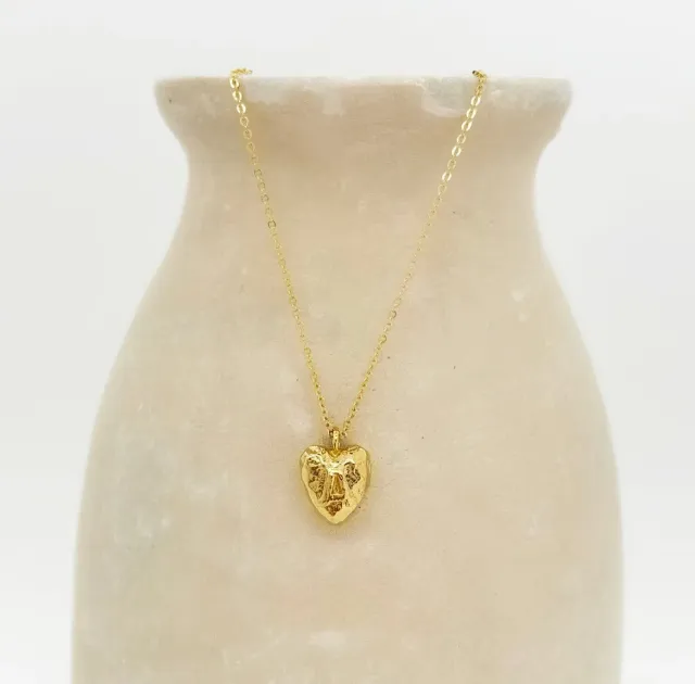 Elise Tsikis Kala collier cœur lettre 40 cm