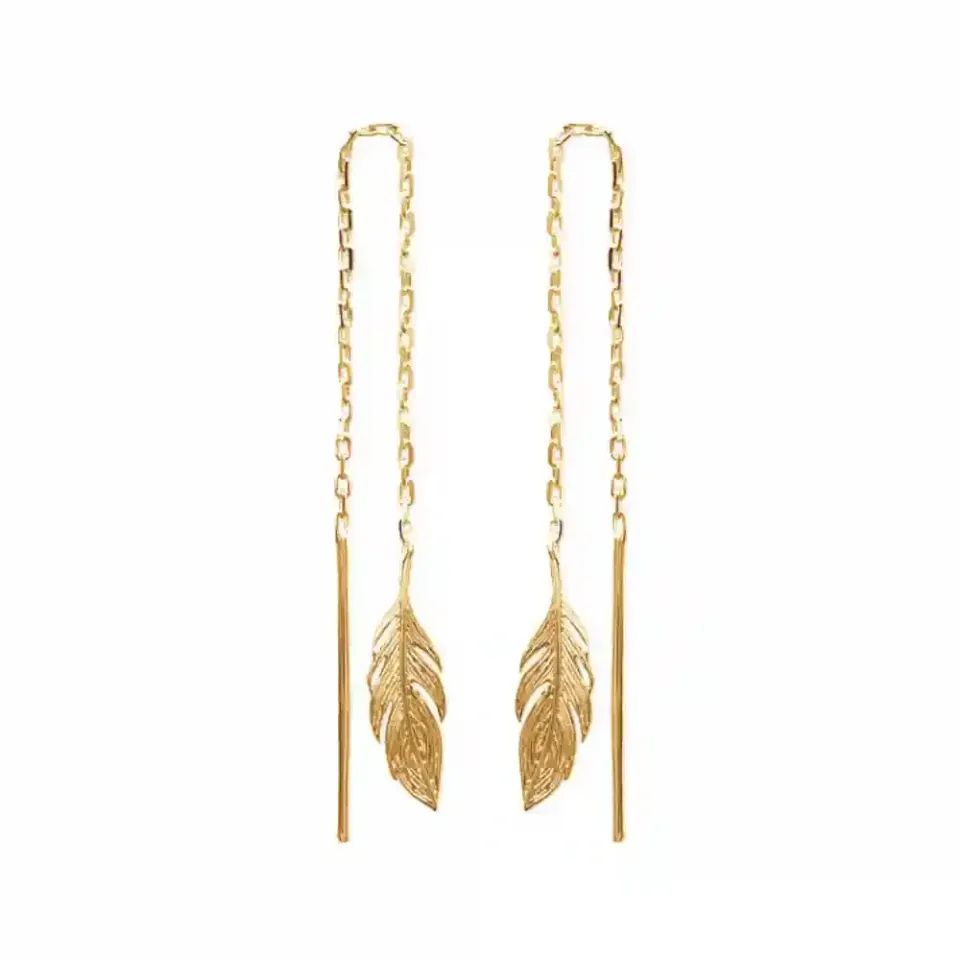 Oriana France boucles plume chaine plaque or pendantes