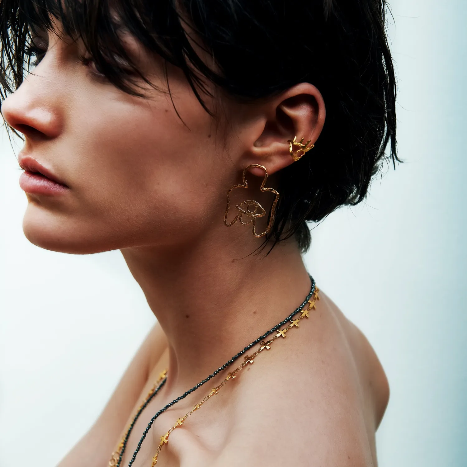 Elise Tsikis Silveta boucles d'oreilles anges doré