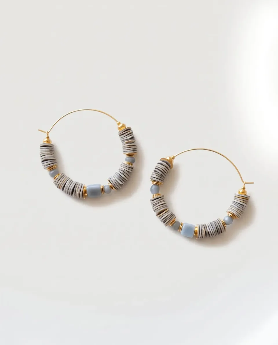 Elise Tsikis Eleftheria Seta boucles perles dorées