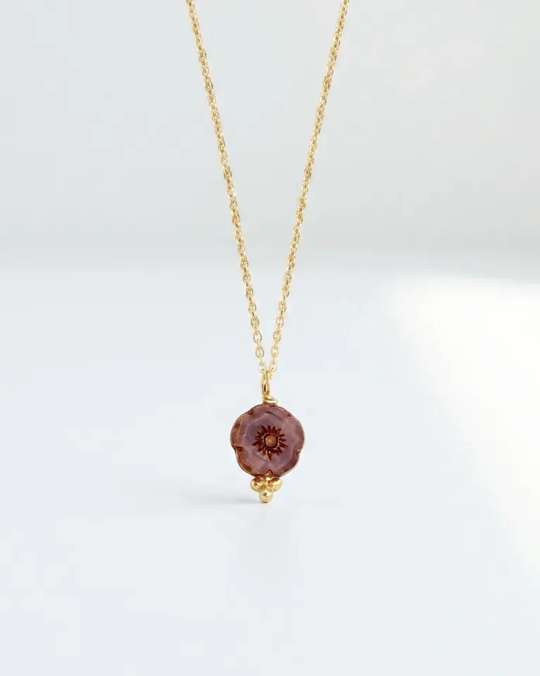 Elise Tsikis Millas collier fleur verre doré 40 cm