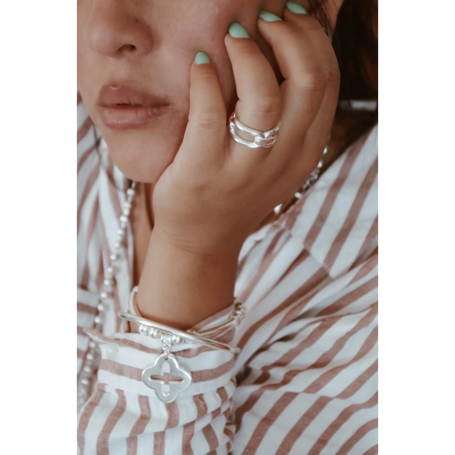 Secret de Cuir N°1302 bague incurvée argent plaqué