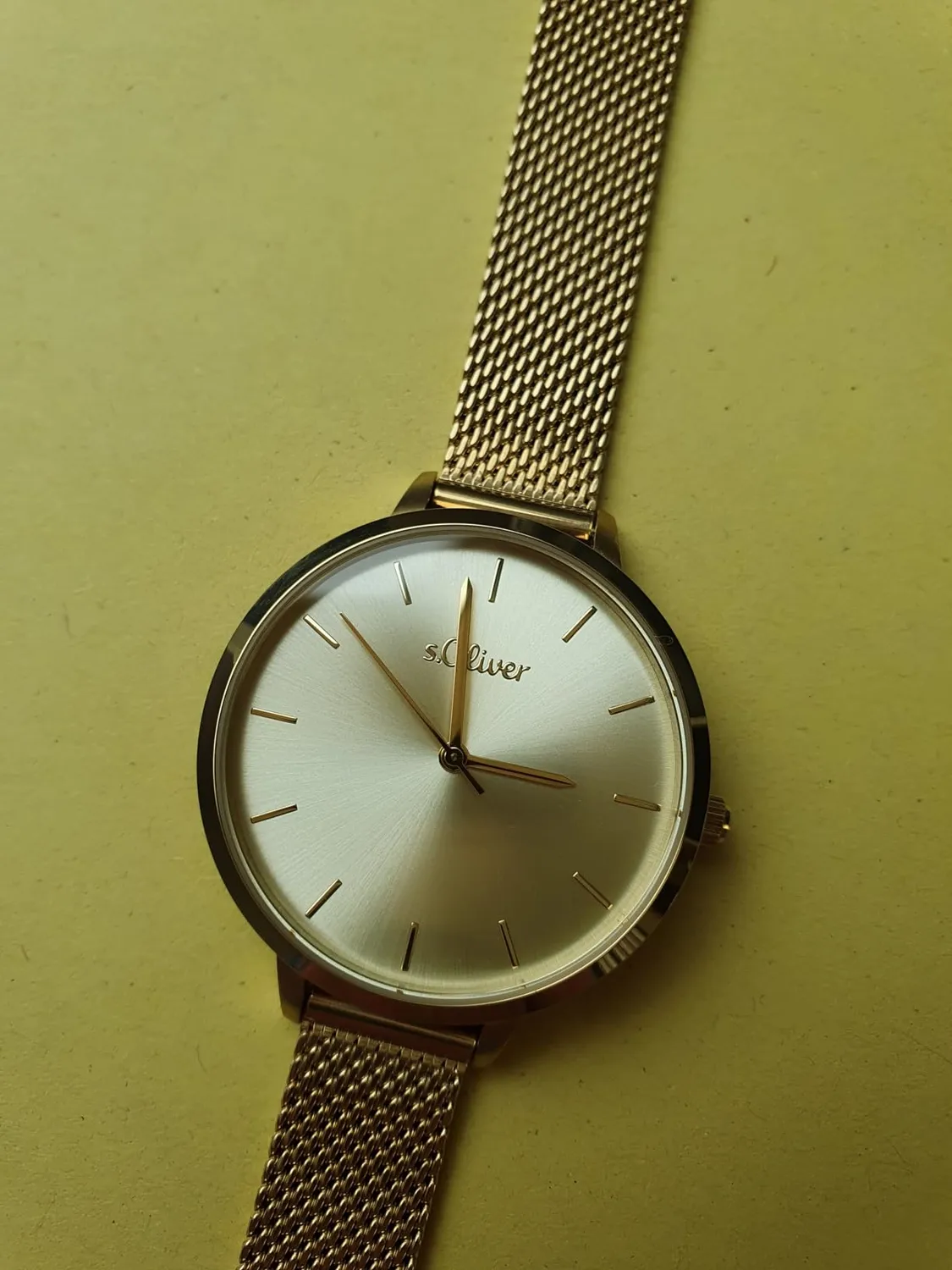 s.Oliver montre femme milanaise dorée