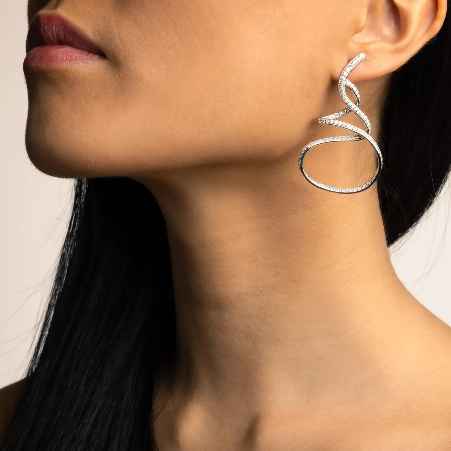 Ultima Edizione Vortice Medium boucles d’oreilles zircons blancs