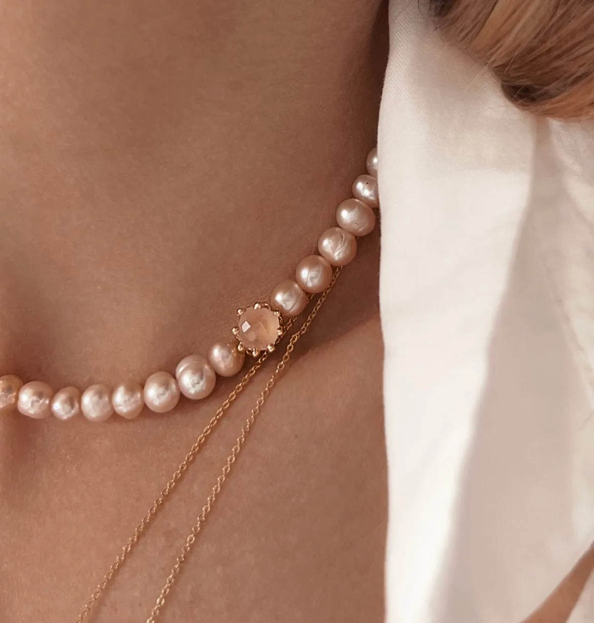 Elise Tsikis Ismailaga collier vert améthyste archive