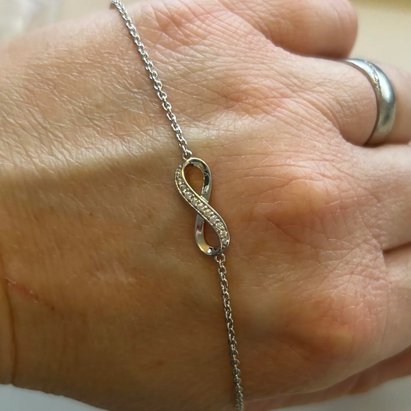 s.Oliver Infinity Groß bracelet argent zircon 17-19 cm