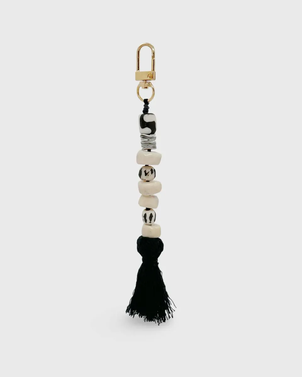 Elise Tsikis Ithaca bijou de sac howlite pompon 17 cm