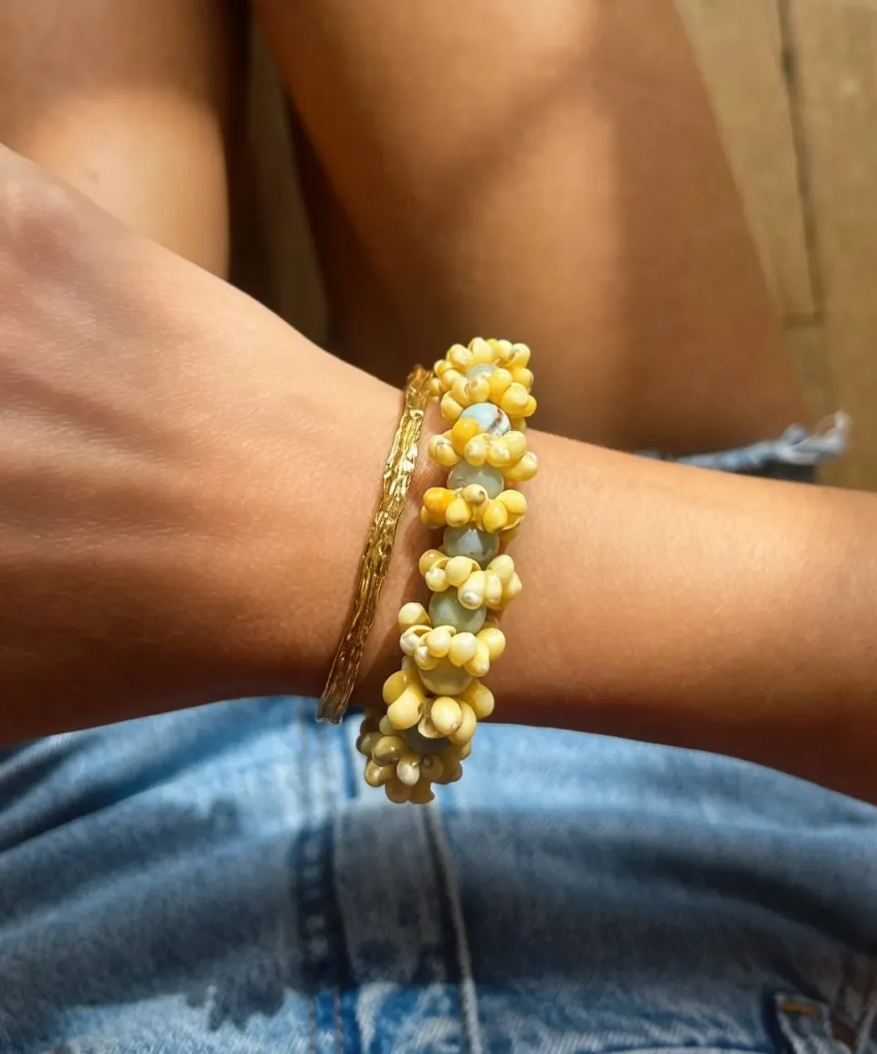 Elise Tsikis Ermita bracelet élastique coquillages