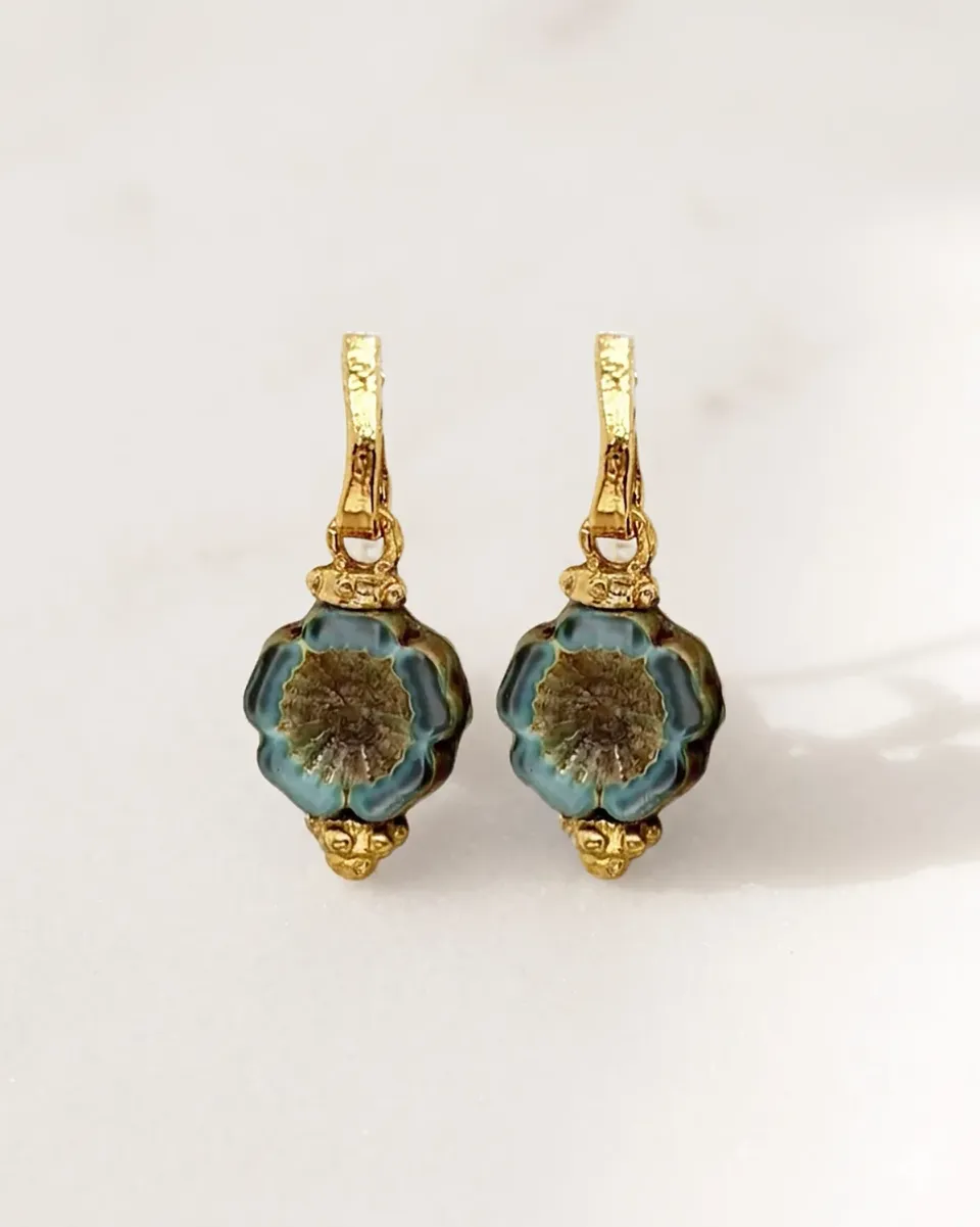Elise Tsikis Luna boucles oreilles fleur 3,5 cm