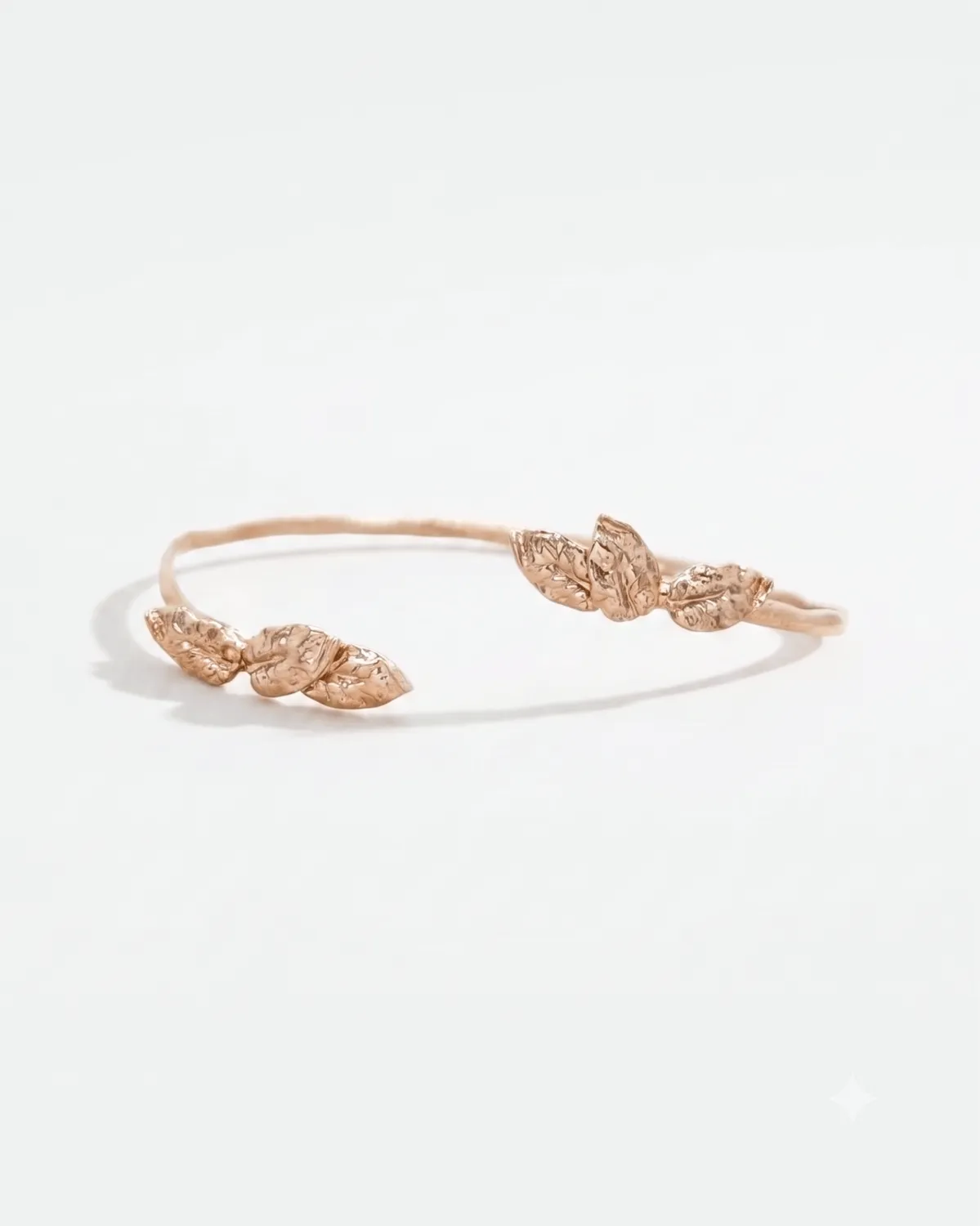 Elise Tsikis Ikaros jonc bracelet or jaune ajustable