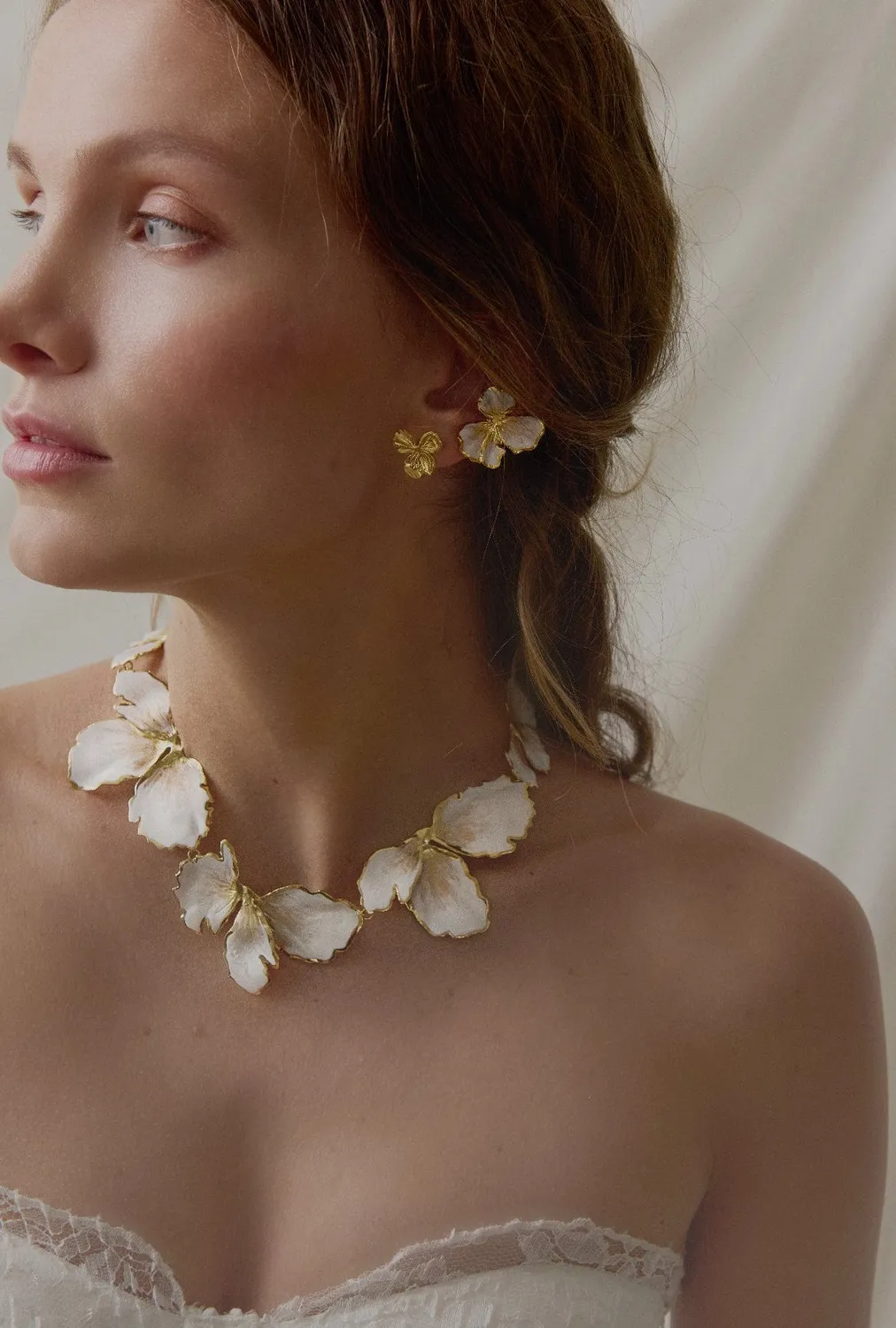 Elise Tsikis Eresos earcuff fleur émaillée