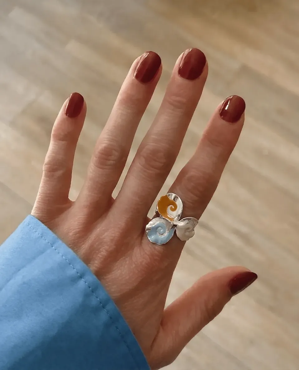 Elise Tsikis Pensée médium bague fleur or jaune