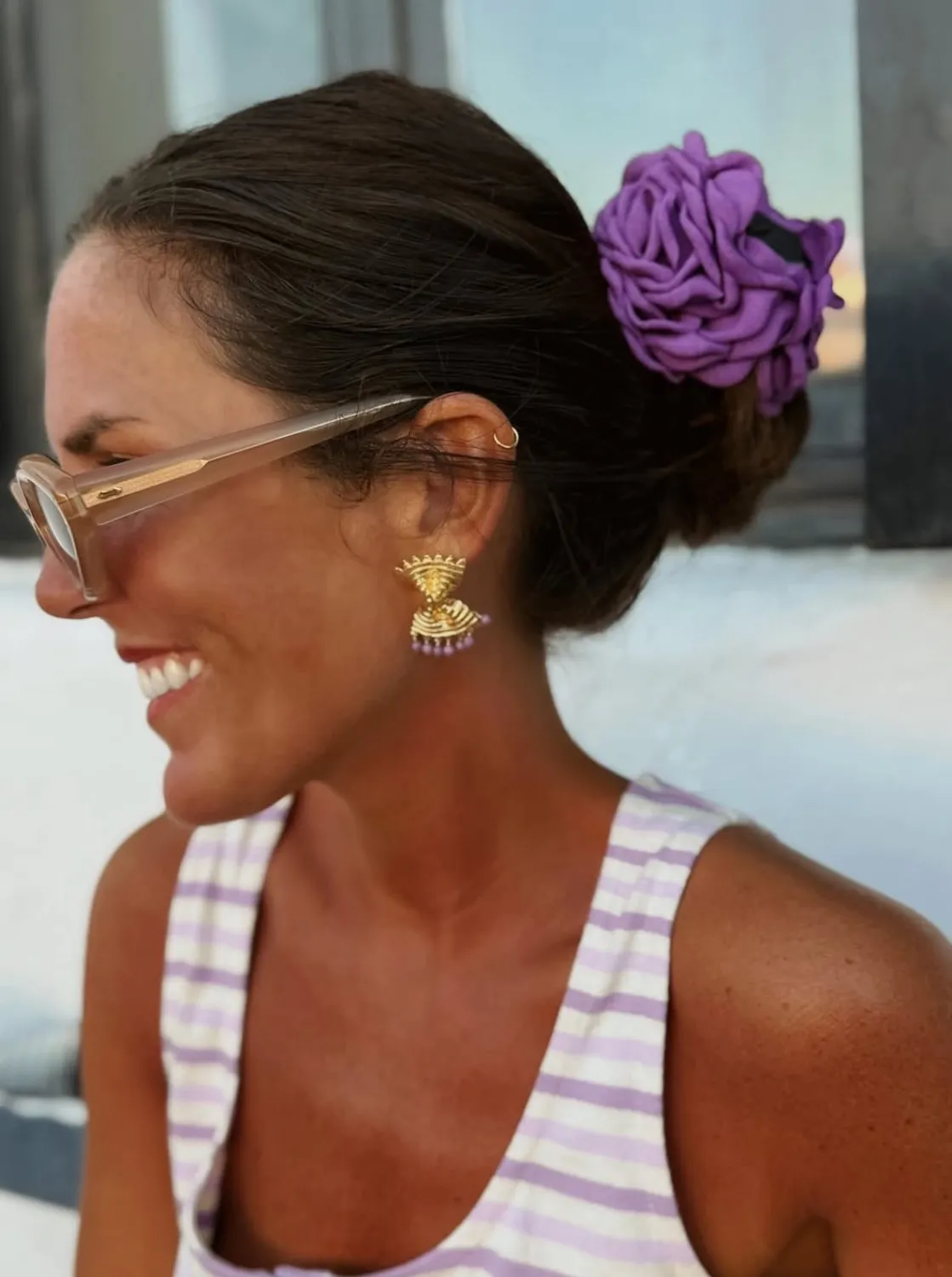 Elise Tsikis Cerlone boucles violettes farfalle