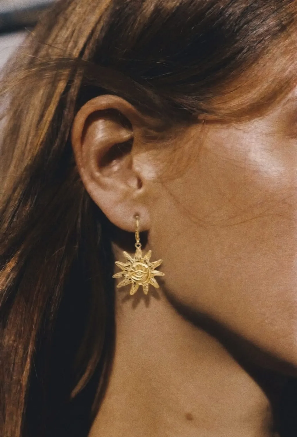 Elise Tsikis Helios Hera créoles soleil la paire doré