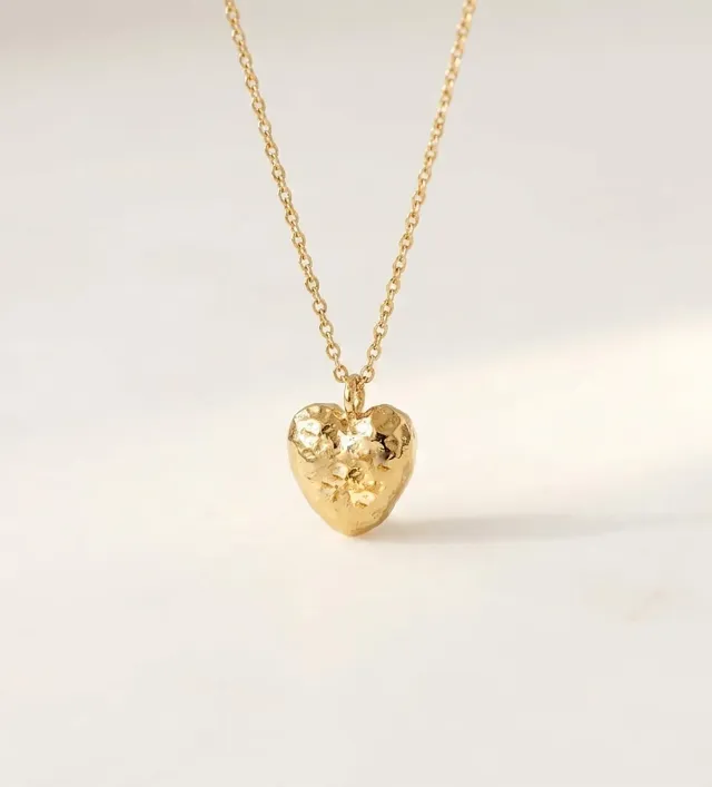 Elise Tsikis Hory collier cœur doré or jaune 40 cm