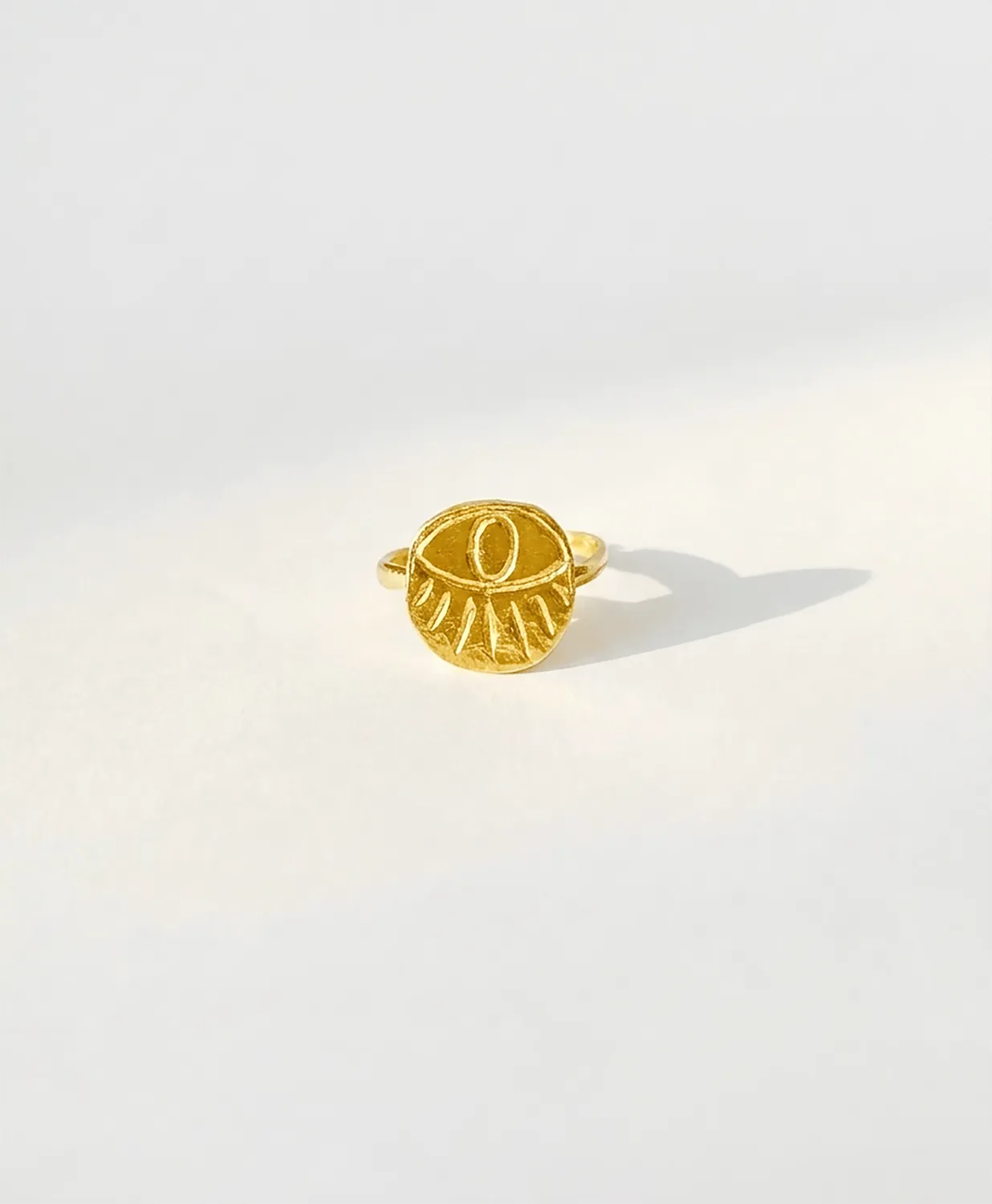 Elise Tsikis Drama bague œil dorée ajustable