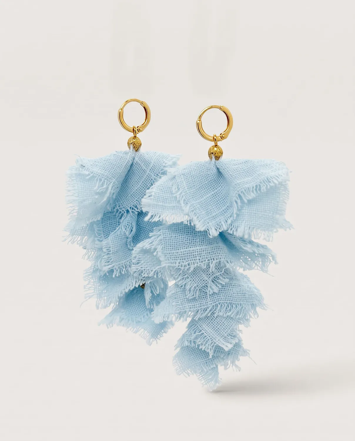 Elise Tsikis Eleftheria Galatas boucles bleu 10 cm