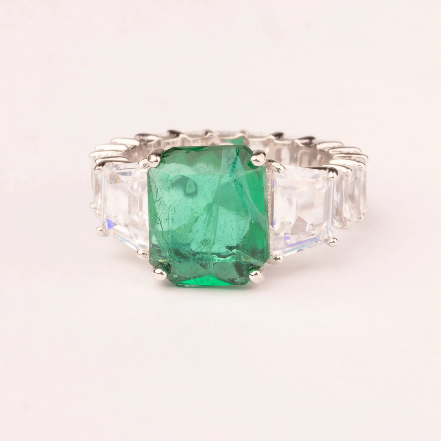 Ultima Edizione Baguette bague solitaire rectangulaire