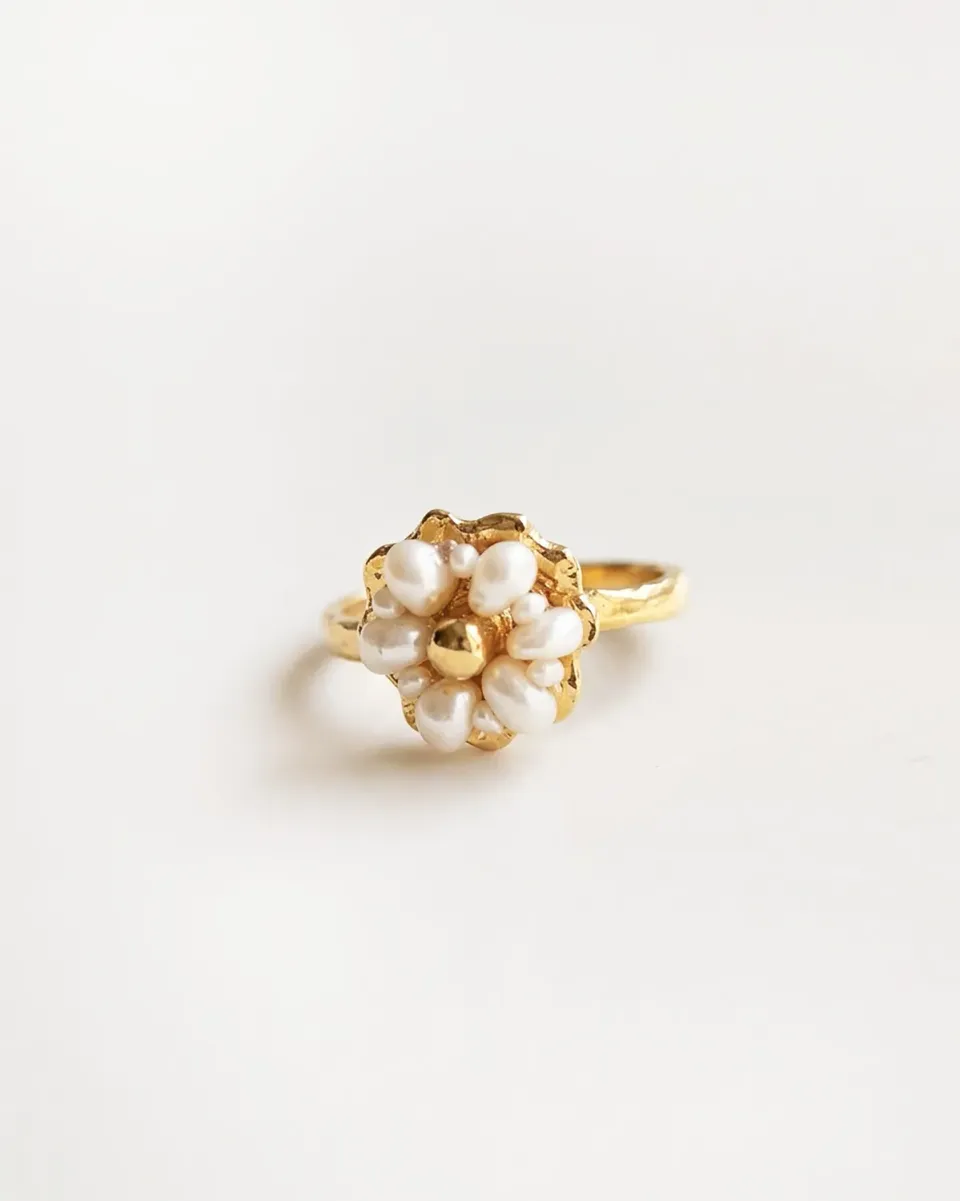 Elise Tsikis Selini Simple bague fleur nacre ajustable