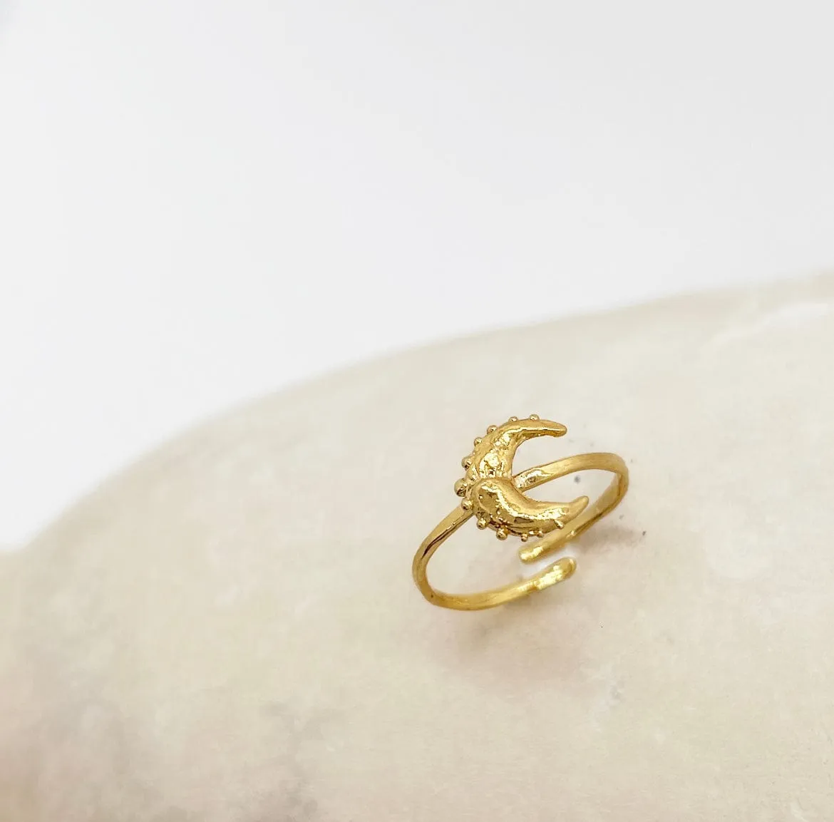 Elise Tsikis Mounia bague lune ajustable doré