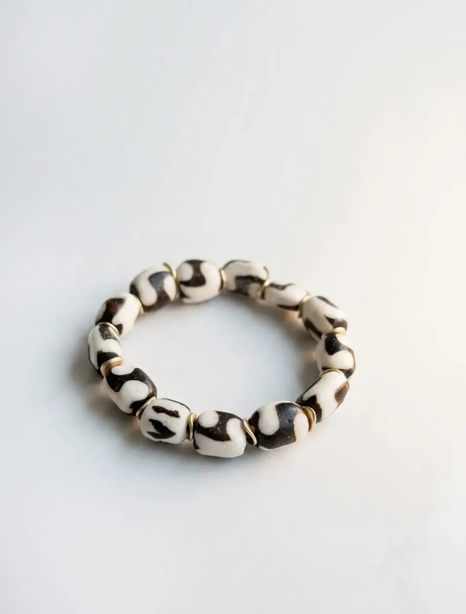 Elise Tsikis Palea bracelet doré