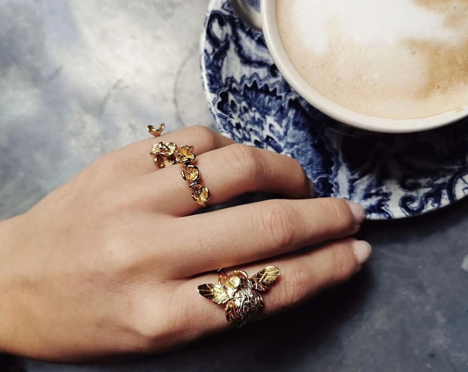 Elise Tsikis Cela bague bourdon or jaune