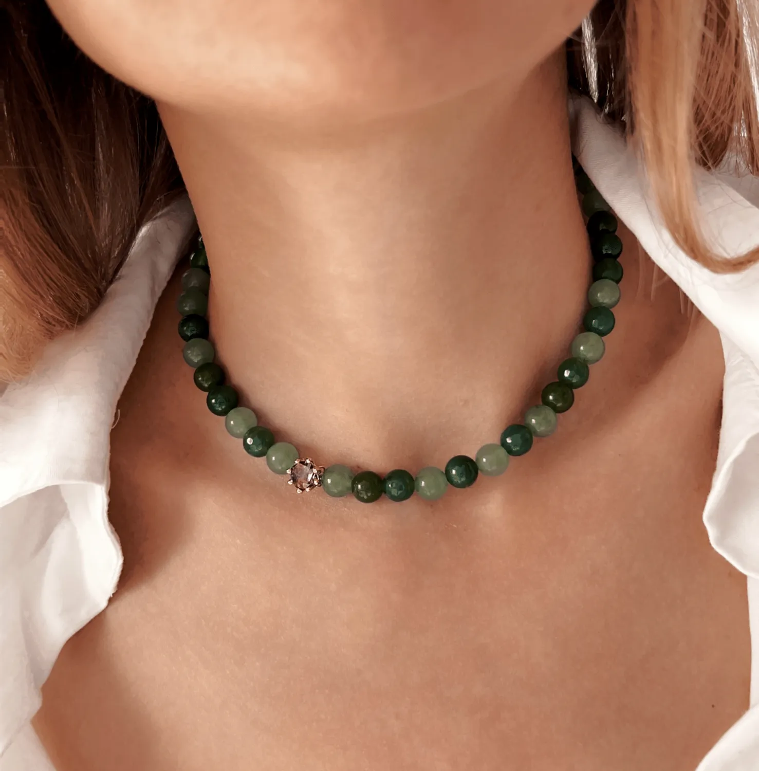 Elise Tsikis Ismailaga collier vert améthyste archive
