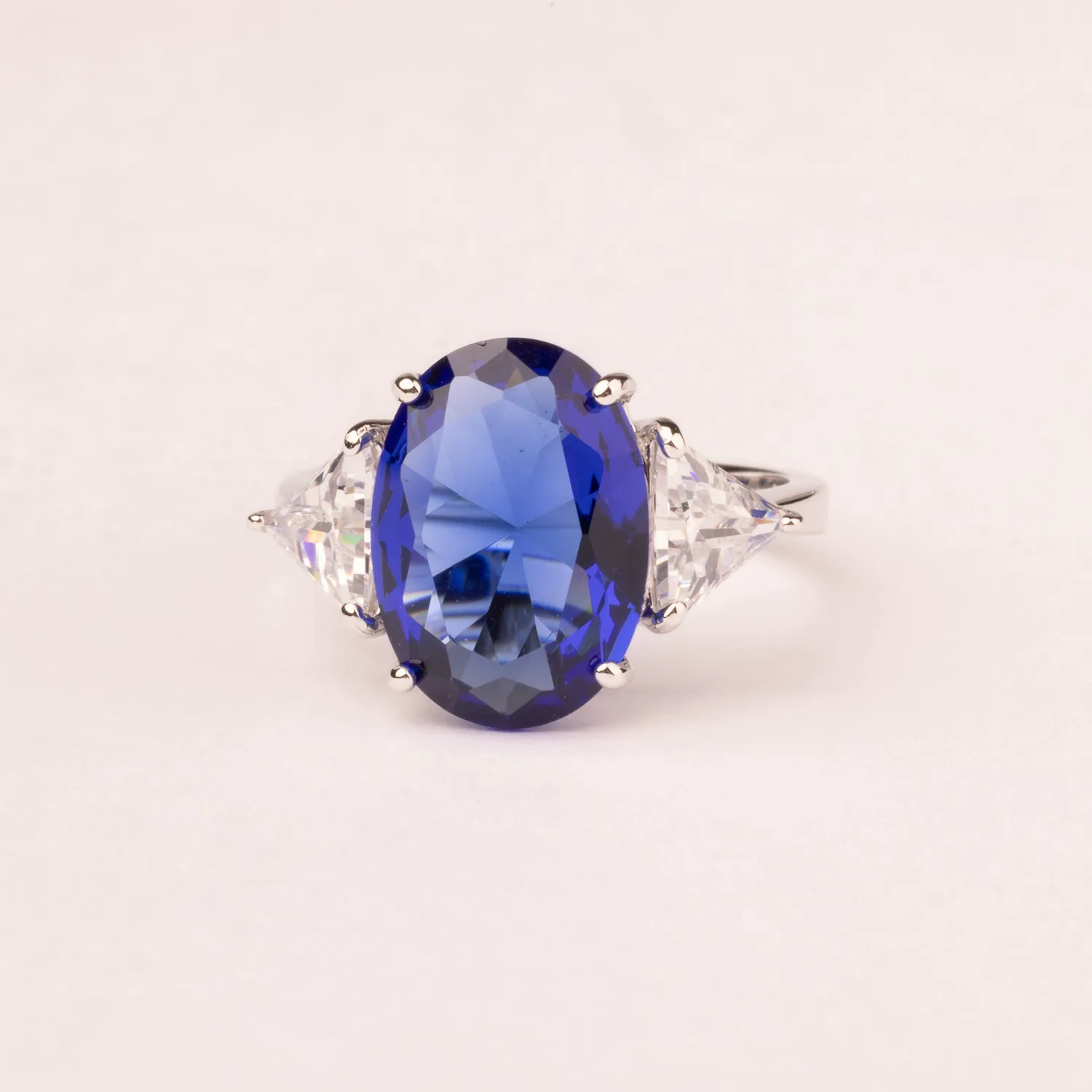 Ultima Edizione zircone ovale 14x10 bague pierre couleur