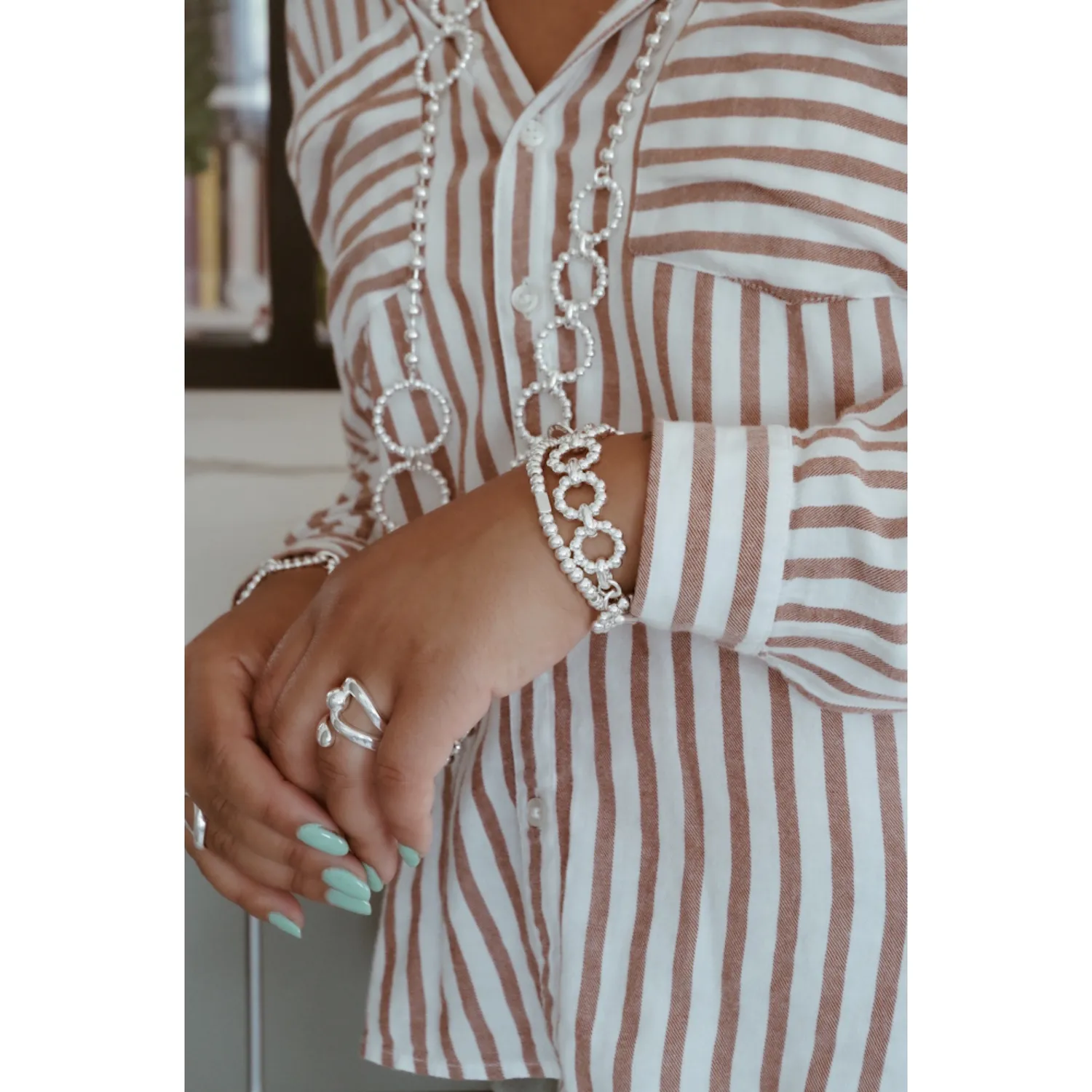 Secret de Cuir N°1342 bracelet perles élastique argenté