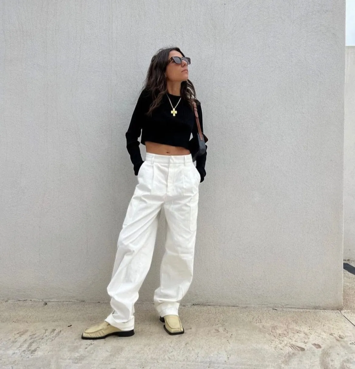 Elise Tsikis Tomboy Delphes collier croix or jaune