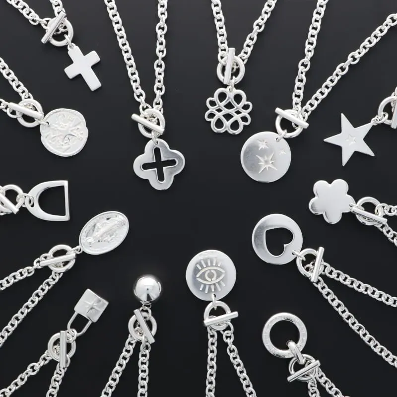 Secret de Cuir N°823 collier fin argenté 43 cm