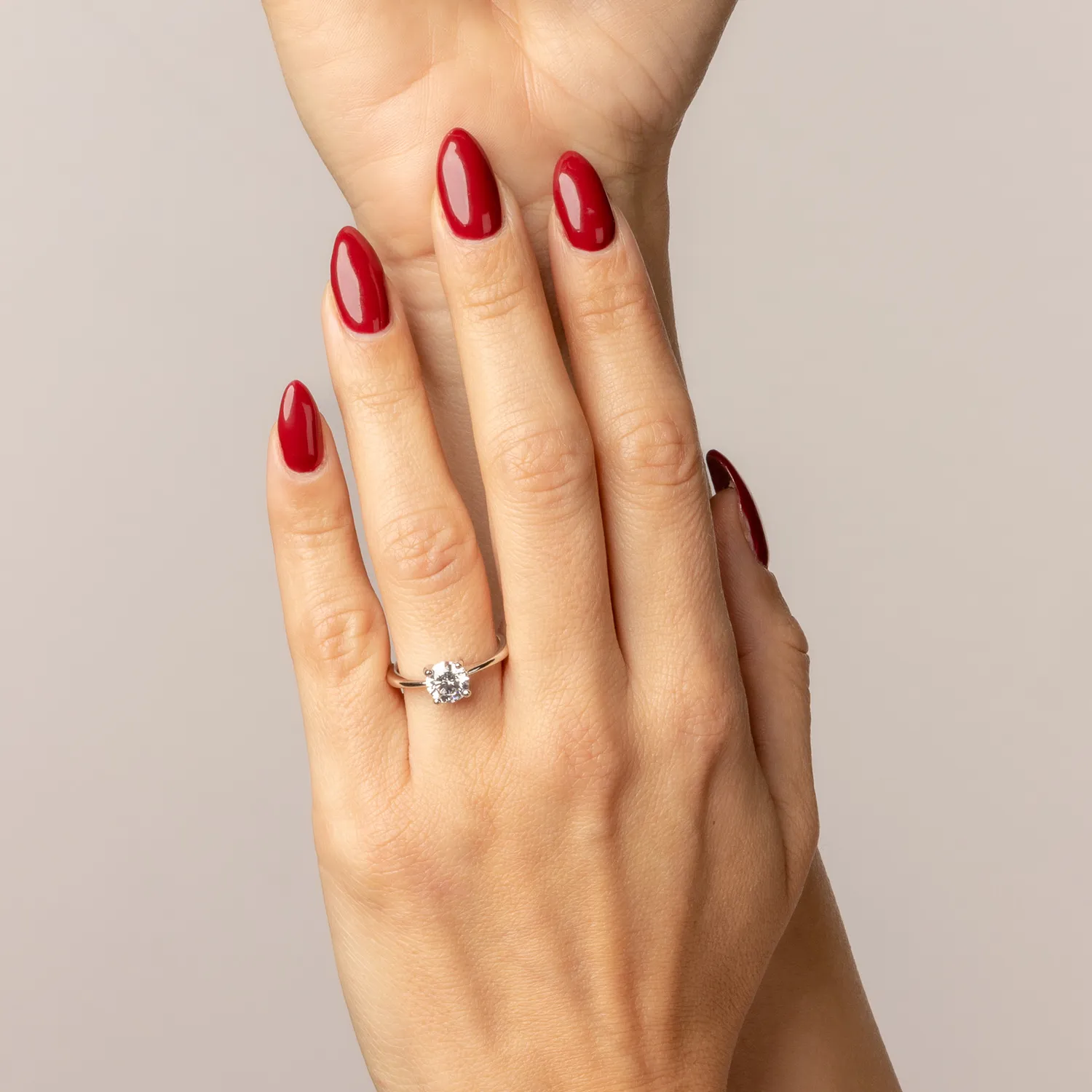 Ultima Edizione solitaire 4 griffes 7 mm bague