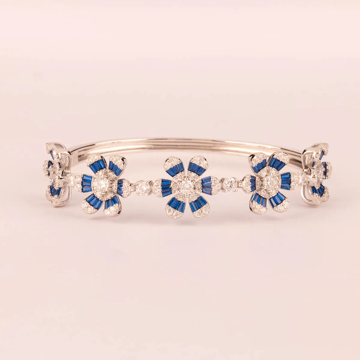 ULTIMA EDIZIONE rigido flower zirconi couleur bracelet rigide