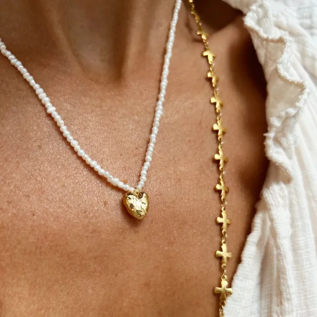 Elise Tsikis Fakiris collier perles d’eau douce blanc