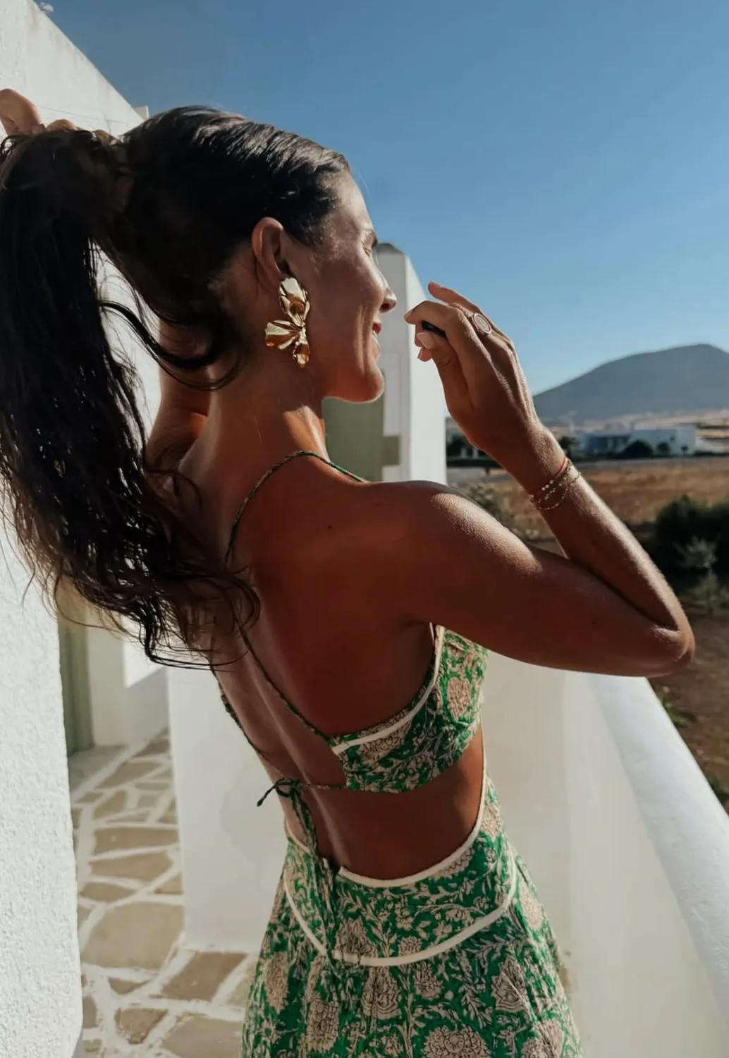 Elise Tsikis Euménide Large boucles d'oreilles fleur