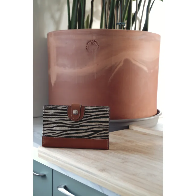 Secret de Cuir Portefeuille PM bouton zèbre cuir vache