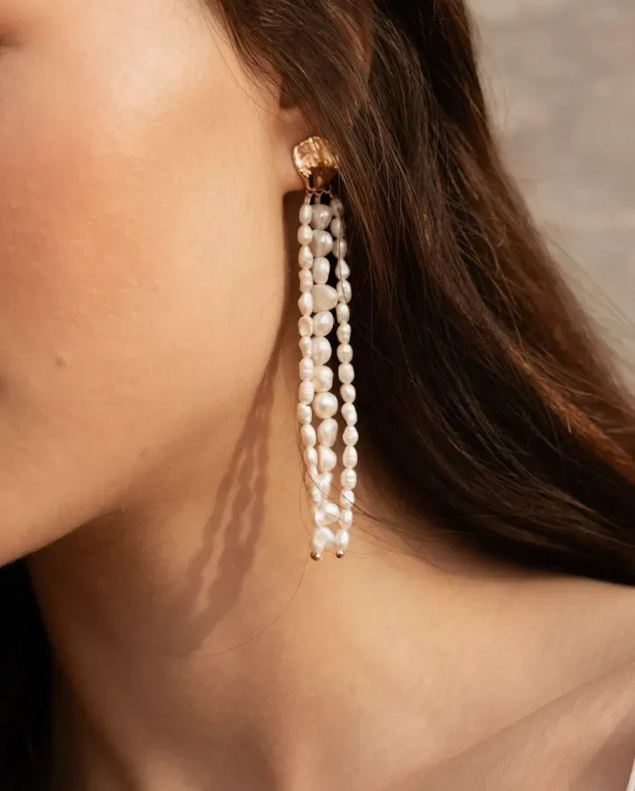 Elise Tsikis Zapti boucles d’oreilles pendantes perle eau douce