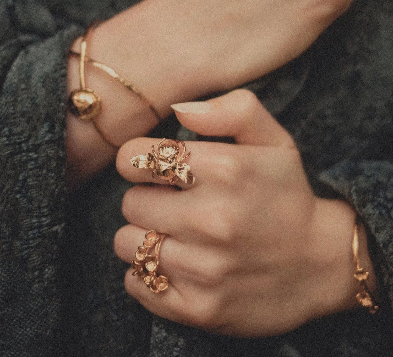 Elise Tsikis Jamne bague fleur or jaune ajustable