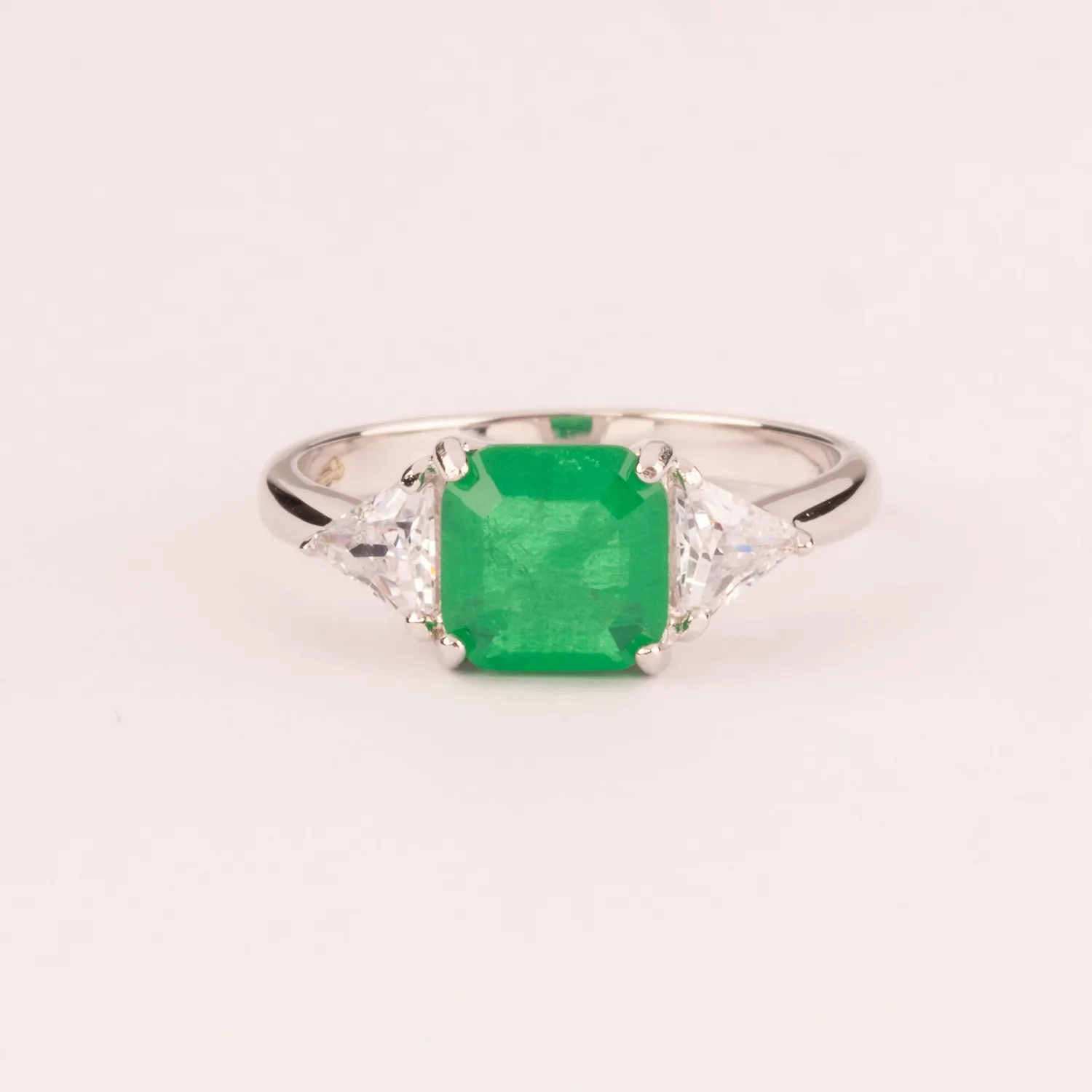 ULTIMA EDIZIONE Quadrato 6x6 bague zircone couleur