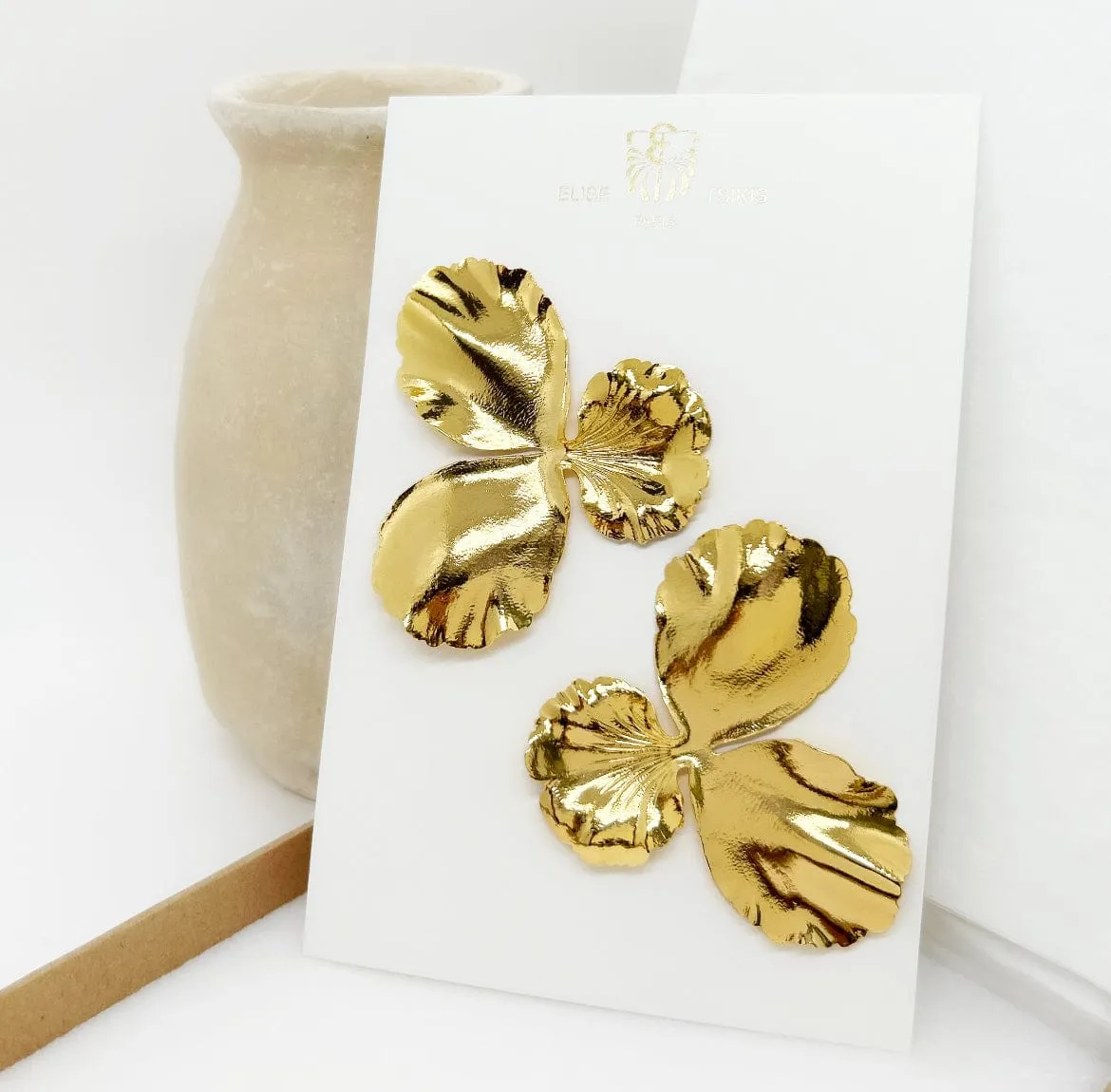Elise Tsikis Pensée Large boucles d'oreilles or jaune fleur 6,5 cm